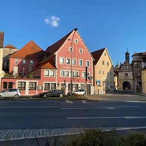 Bed & Breakfast Gasthof Zum Goldenen Schiff - Lehm, Stil & Altstadtflair, Marktbreit